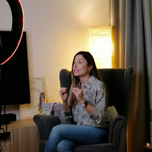 Mónica Galán Bravo Traspasa la Pantalla